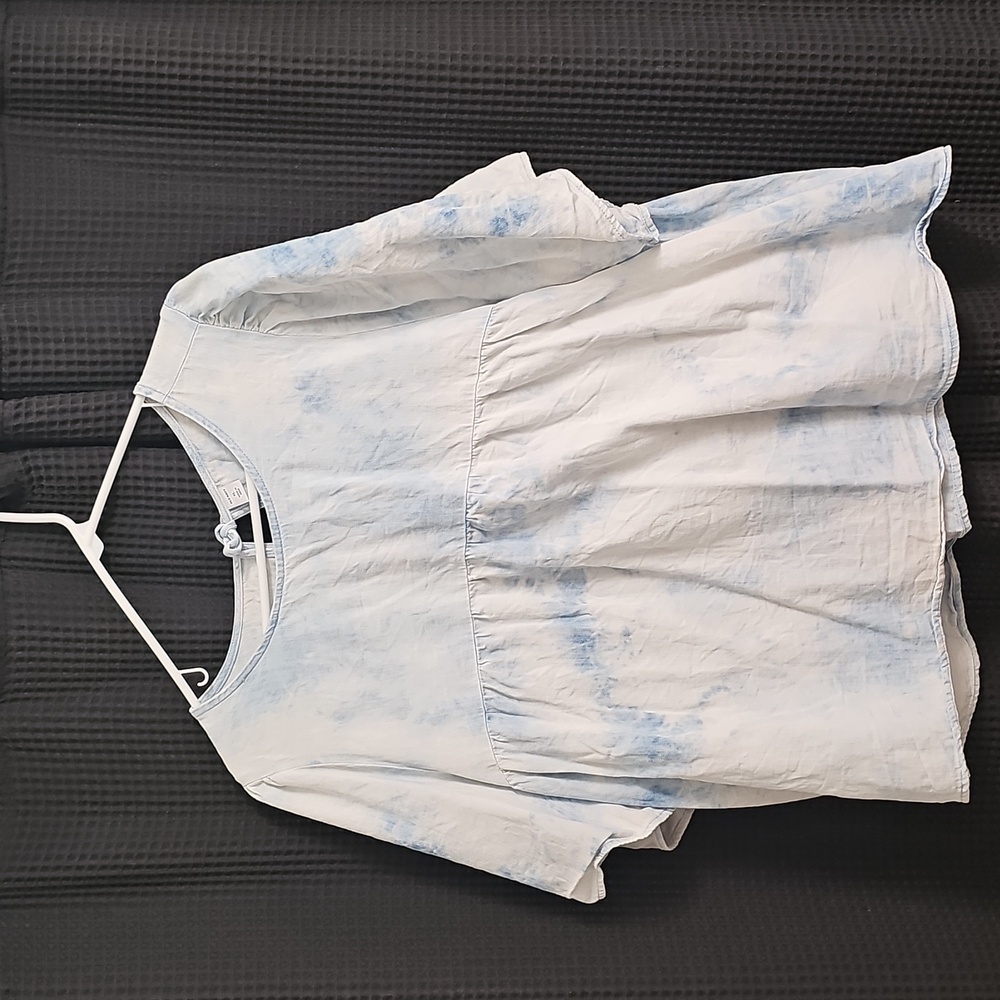 Women's Blue Tie-Dye Top